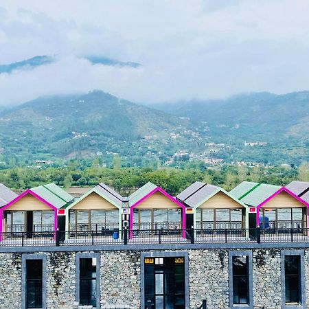 Iyi Luxury Inn Swat Saidu Sharif ภายนอก รูปภาพ