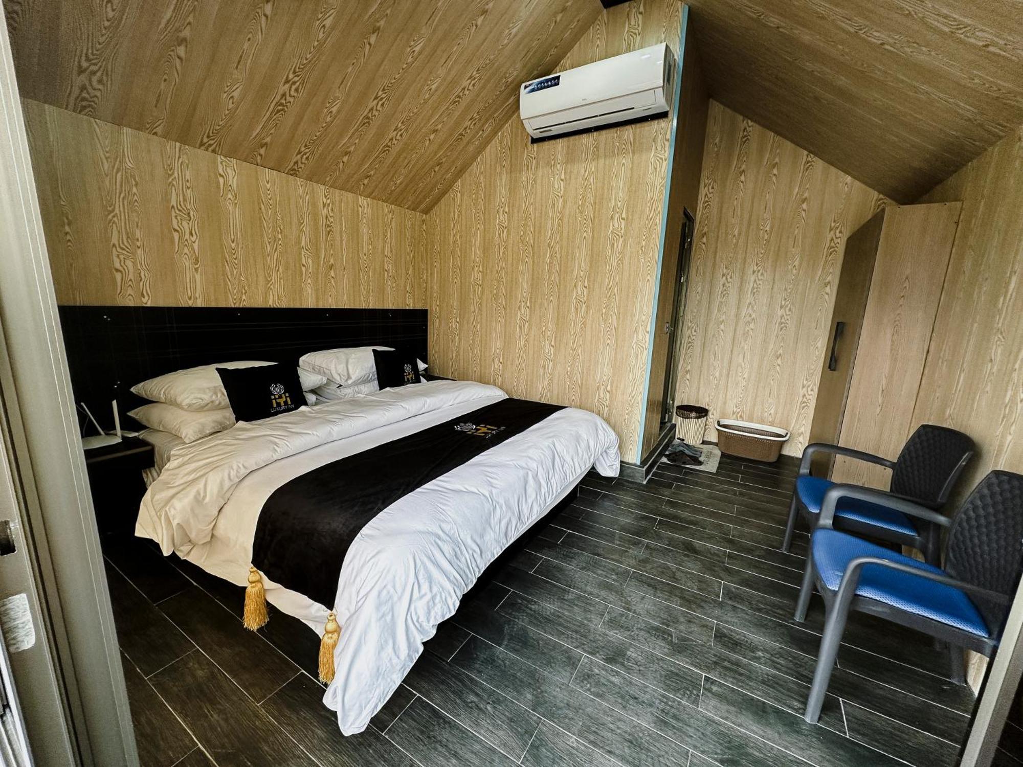 Iyi Luxury Inn Swat Saidu Sharif ภายนอก รูปภาพ