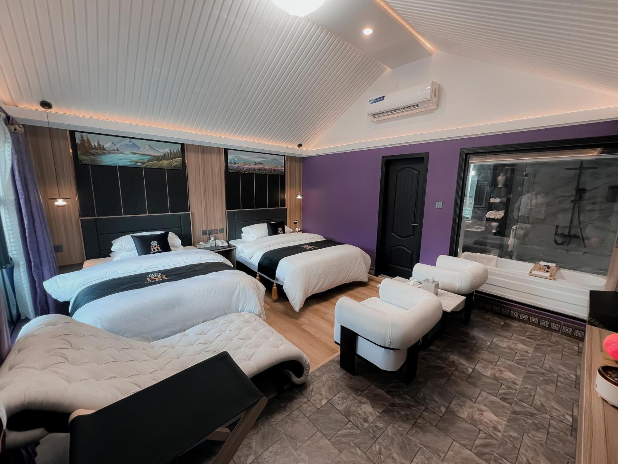 Iyi Luxury Inn Swat Saidu Sharif ภายนอก รูปภาพ