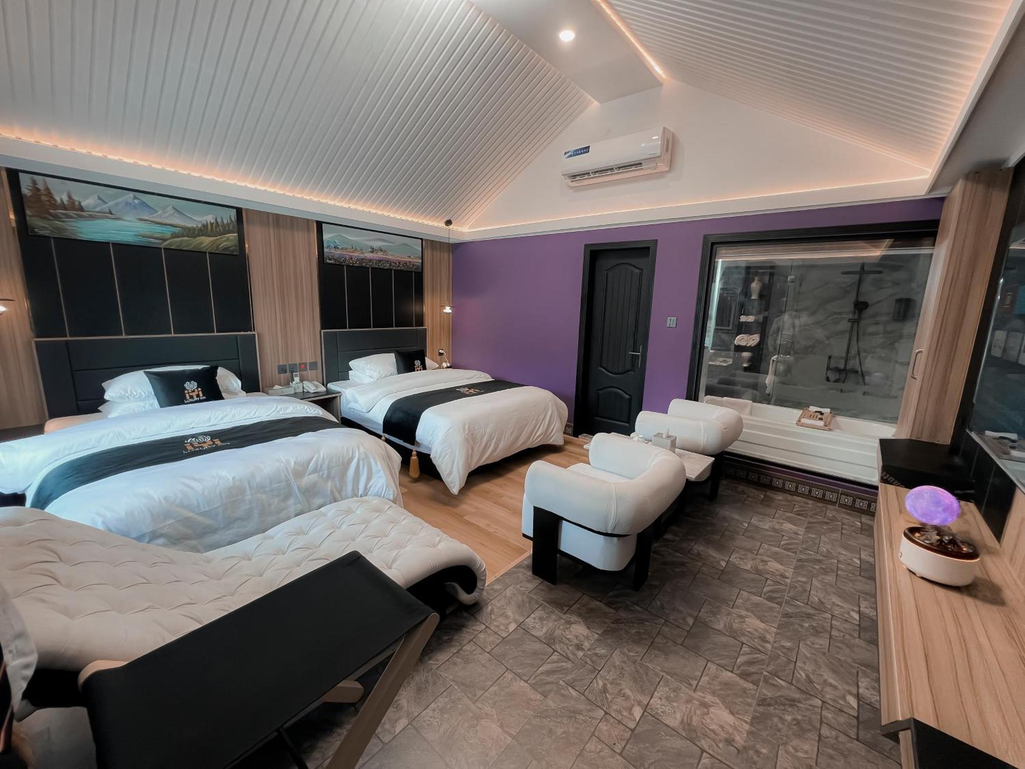 Iyi Luxury Inn Swat Saidu Sharif ภายนอก รูปภาพ
